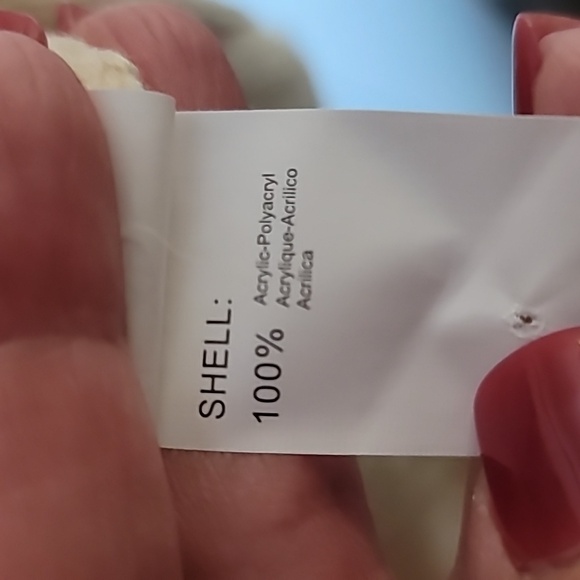 Elegant Beige Cable Knit Sweater - Picture 6 of 8